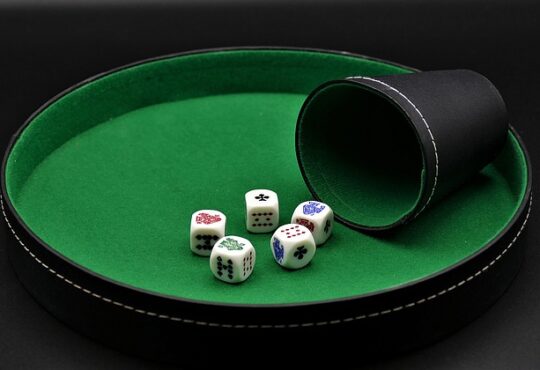 Cp7T9m.poker-3891473-640
