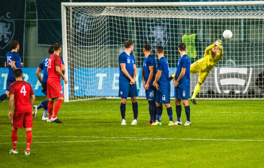 yTAkJ8.Football-betting2