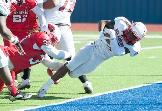 jnb8wT.Football6