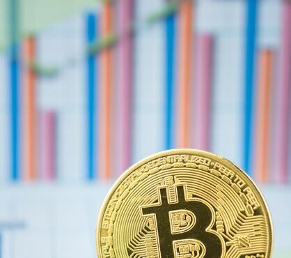 close-up-coins-1048944-25863232